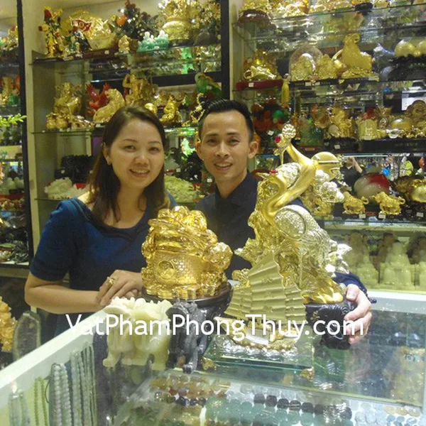 Chị Lịch - khách hàng mua bộ tỳ hưu Bắc Kinh trung BKD-M, BKT-M, BKX-M, tượng cóc chiêu tài A105, tượng song hạc B006 và trang sức phong thủy S5117, S5100-S3-2519