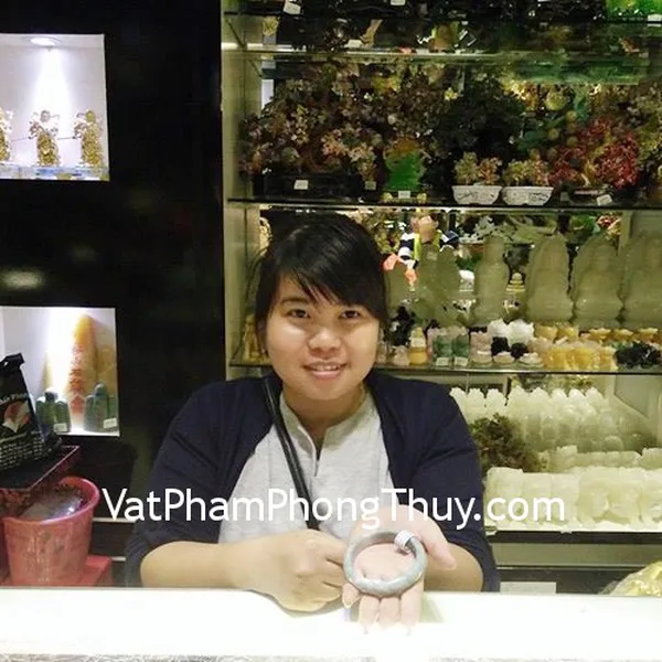 Chị Linh - khách hàng mua vòng ngọc Phỉ Thúy S5160-S3-8522