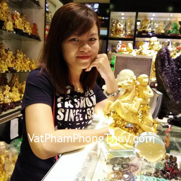 Chị Oanh - Khách hàng mua Quả cầu pha lê K196M và Tượng Khỉ K103M
