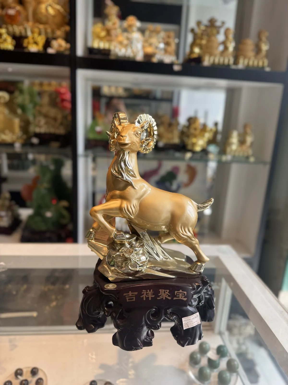 Dê bồn tụ bảo vàng - cát tường tụ bảo H046G