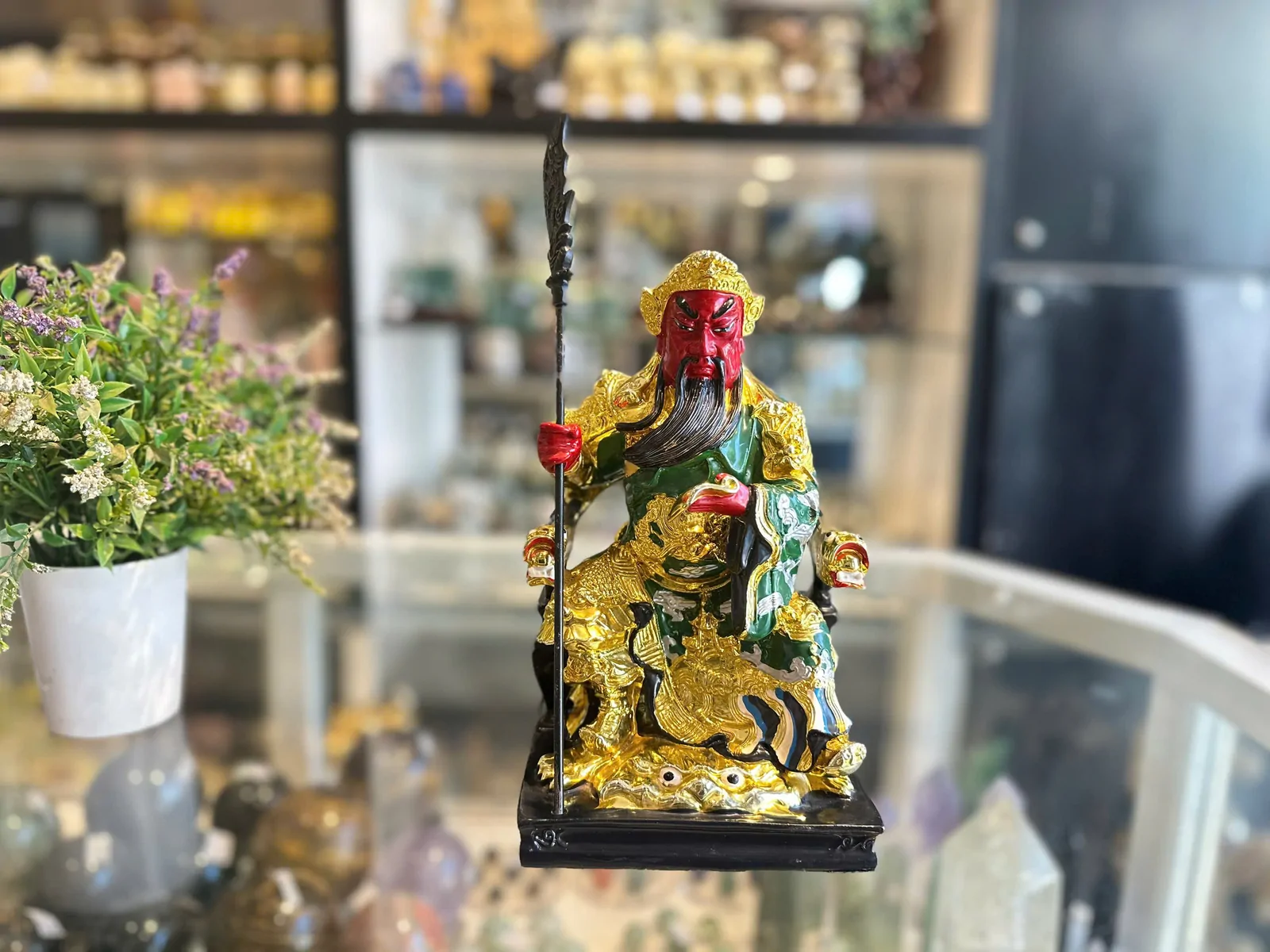 Quan công vàng đen đọc sách H277G