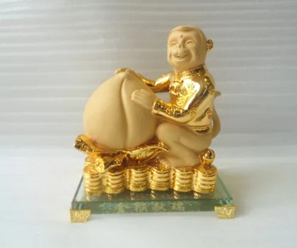 Khỉ thần tài ôm đào đế thủy tinh - kim hầu hiển thị FK051M