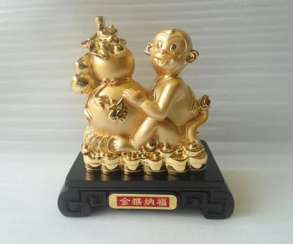 Khỉ tài lộc ôm hồ lô đế gỗ - kim hầu nạp phước FK057M