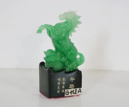 Ngựa xanh tiền vàng đế đá đen - Ngọ mã/ Hào trình phóng khoáng - Tính tình cao khiết G112A