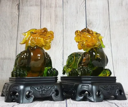 Cặp tỳ hưu ngọc xanh lưu ly trên đế gỗ - Vượng Vận Chiêu Tài/ Vượng Tài Thủ Nghiệp LN049
