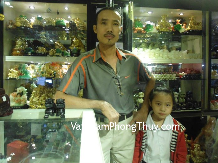 Anh Công - khách hàng mua Tỳ Hưu đá Hắc Ngà H012