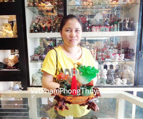 Chị Mai - khách hàng mua Thiềm thừ xanh kéo xe cải K128M