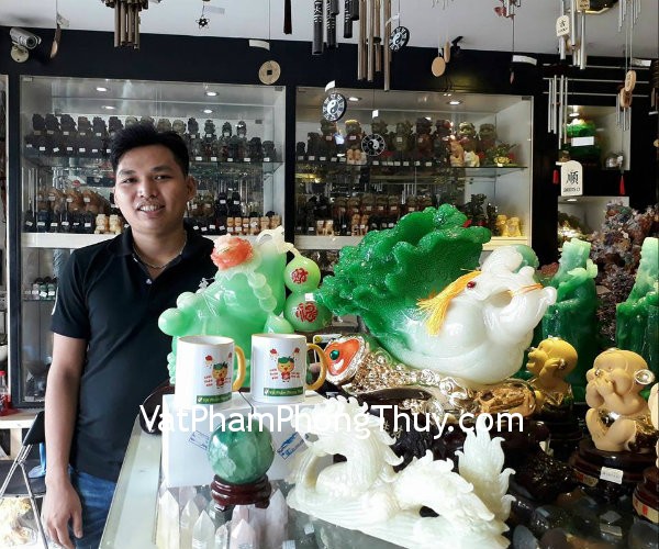Anh Triều - khách hàng mua rồng cẩm thạch N076, quả cầu đá dạ quang M186-S5-3836, tượng bắp cải K180M, tượng hồ lô E221
