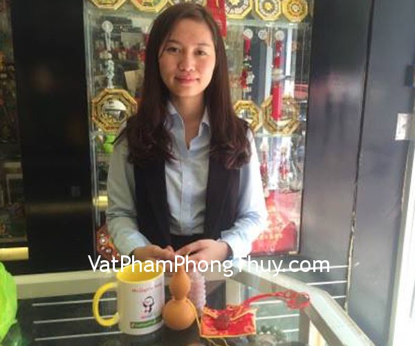 Chị Yến- khách hàng mua tháp văn xương thạch anh hồng 9 tầng GM135, phật bản mệnh mã não đỏ tuổi Dậu S6337-7, hồ lô tự nhiên lớn CC2016, chuỗi tỳ hưu mã não đỏ trung S6002