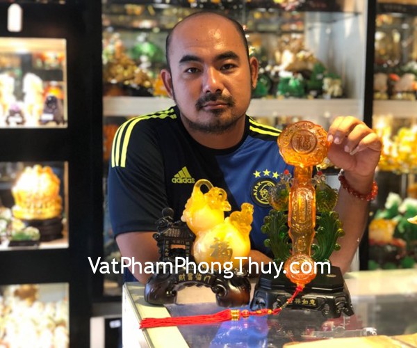 Anh Vũ - khách hàng mua bình tài lộc xanh LN206, hồ lô cam vàng LN200 và gậy như ý lưu ly G127A